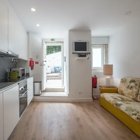 Castle Terrace Exclusive - By The Castle Apartment